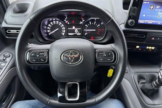 Toyota Proace City Verso Long L2H1 Family