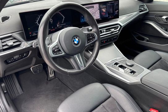 BMW Seria 3 318i M Sport