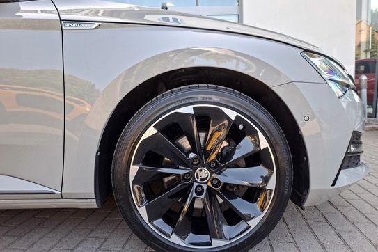 Skoda Superb 2.0 TDI SCR Sportline DSG