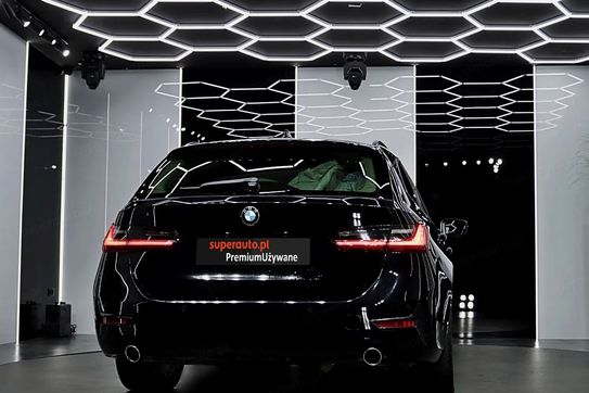 BMW Seria 3 318d Sport Line