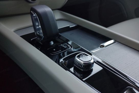 Volvo V60 B4 B Plus Dark aut