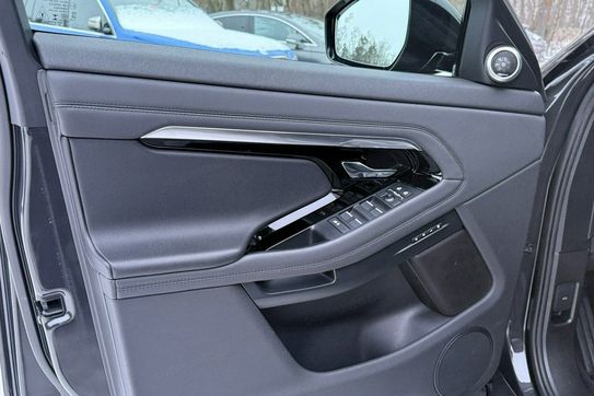 Land Rover Range Rover Evoque P300e Dynamic SE