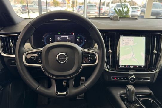 Volvo V90 T8 AWD Plug-In Hybrid R-Design aut