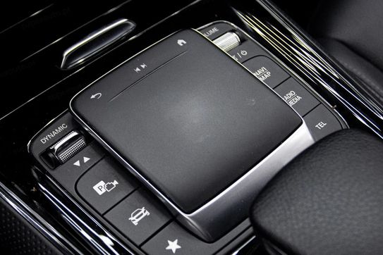 Mercedes GLB 200