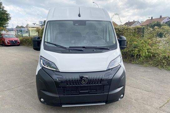 Peugeot Boxer L4H2 AT8