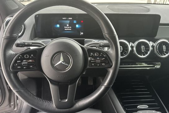Mercedes GLB 200