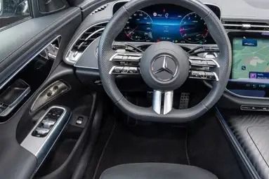 Mercedes E Klasa E 200 mHEV 4-Matic AMG 9G-Tronic