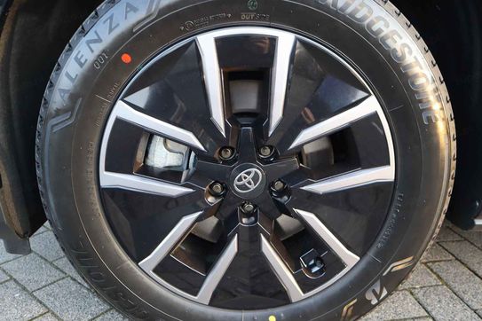 Toyota bZ4X Style EV