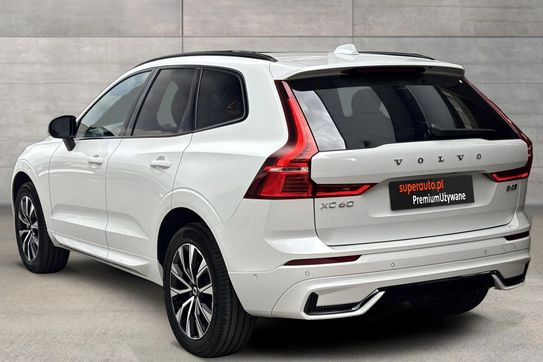 Volvo XC60 B5 B AWD Plus Dark