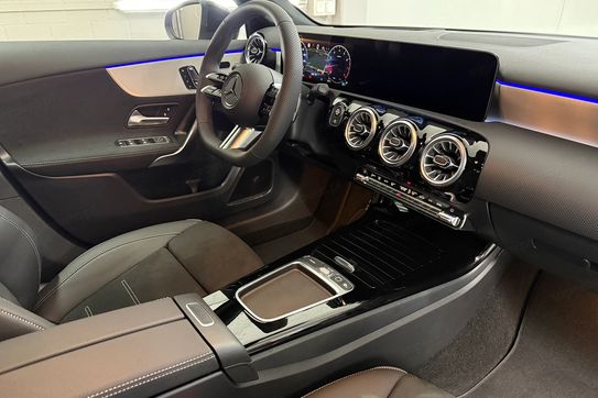 Mercedes Klasa A 220 4-Matic AMG Line
