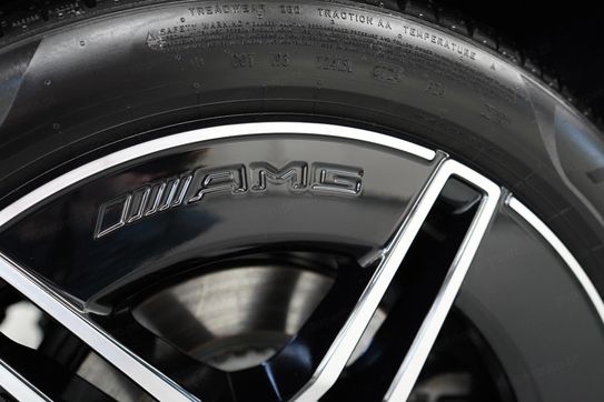 Mercedes Klasa E 220 d 4-Matic AMG