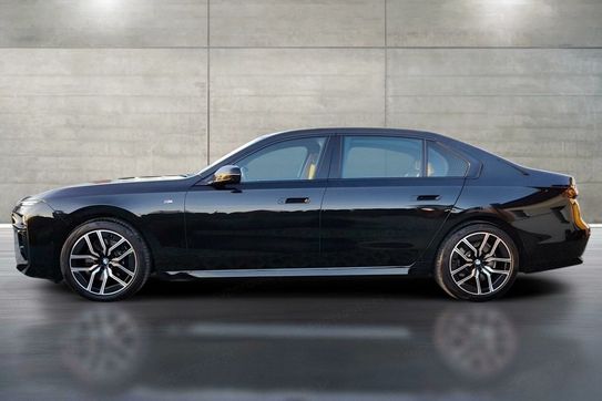BMW Seria 7 740d xDrive M Sport