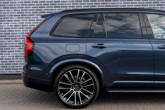 Volvo XC90 B5 AWD Ultra Dark 7os