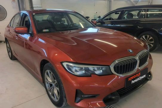 BMW Seria 3 318i Sport Line