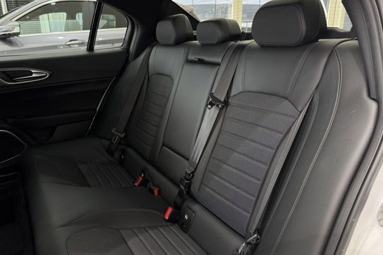 Alfa Romeo Giulia Turbo Super