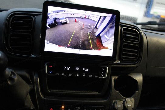 Peugeot Boxer L4H2 AT