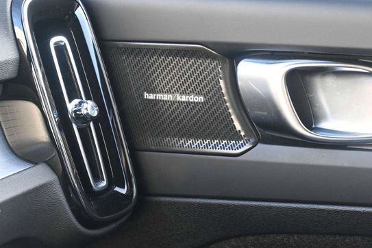 Volvo XC40 B4 Plus Dark