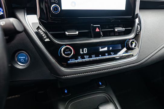 Toyota Corolla 1.8 Hybrid Style