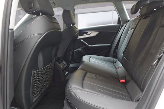 Audi A4 Avant 40 TFSI quattro