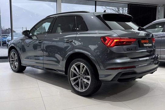 Audi Q3 35 TFSI S line
