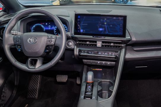 Toyota C-HR 2.0 PHEV Dynamic Force Style