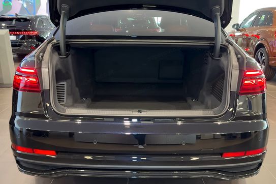 Audi A8 50 TDI quattro