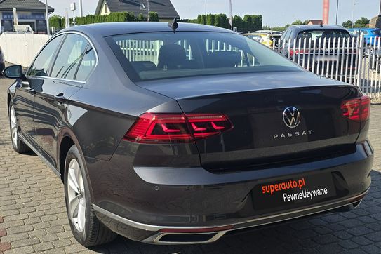 Volkswagen Passat 1.5 TSI Elegance DSG