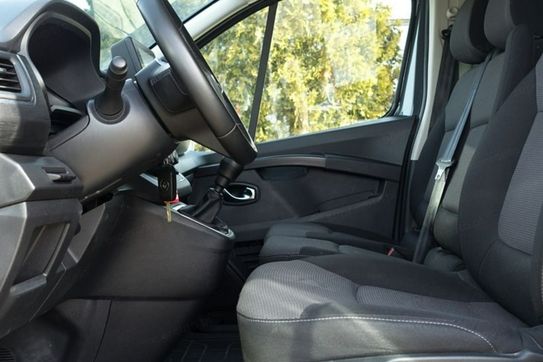 Renault Trafic Grand 2.0 Dci Escapade