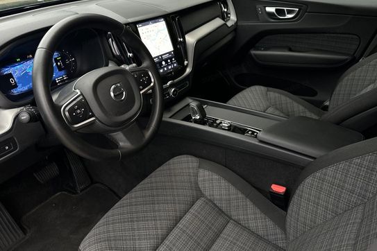 Volvo XC60 T6 Plug-In Hybrid AWD Core