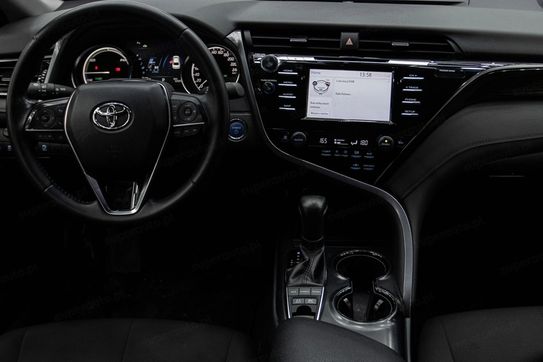 Toyota Camry 2.5 Hybrid Comfort CVT