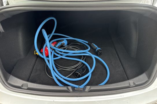 Tesla Model 3 RWD