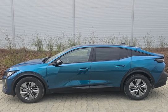 Peugeot 408 1.2 PureTech mHEV Allure S&S e-DSC6