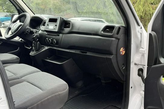 Renault Master 2.3 dCi L2H2