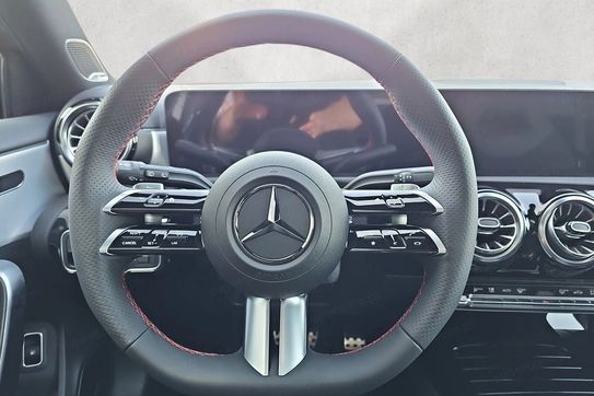 Mercedes Klasa A 250 e PHEV AMG Line 8G-DCT