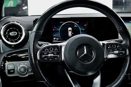 Mercedes CLA 200 AMG Line 7G-DCT