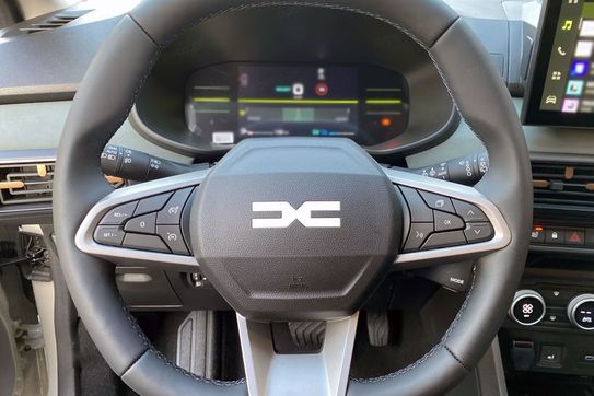 Dacia Jogger Extreme 7-miejsc 1.8 Full Hybrid