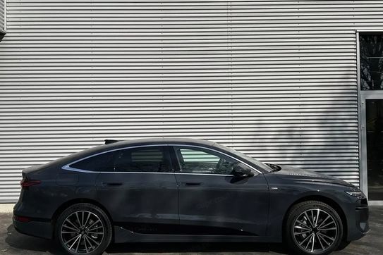 Audi A6 E-tron