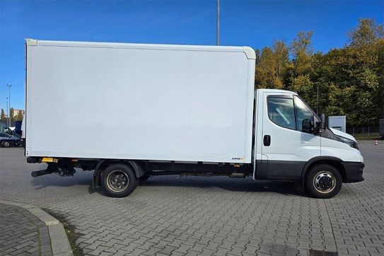 Iveco Daily 35C16 Kontener + Winda