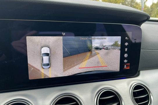 Mercedes Klasa E 220 d 4MATIC AMG Line