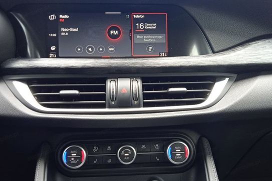 Alfa Romeo Stelvio 2.0 Turbo Business Q4 aut