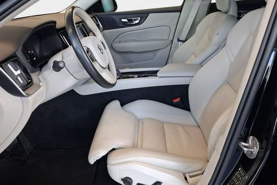 Volvo V60 CC B4 D AWD aut