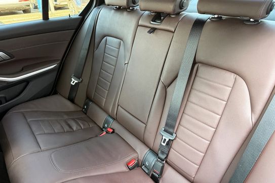 BMW Seria 3 320d xDrive M Sport