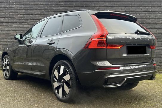 Volvo XC60 T8 Plug-In Hybrid AWD Ultra Dark