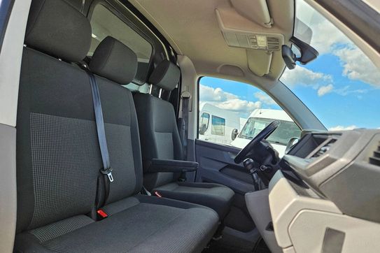 Volkswagen Transporter TDI L2H1