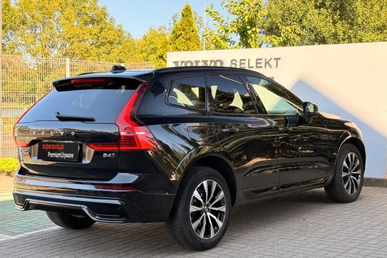 Volvo XC60 B4 D AWD Plus Dark\