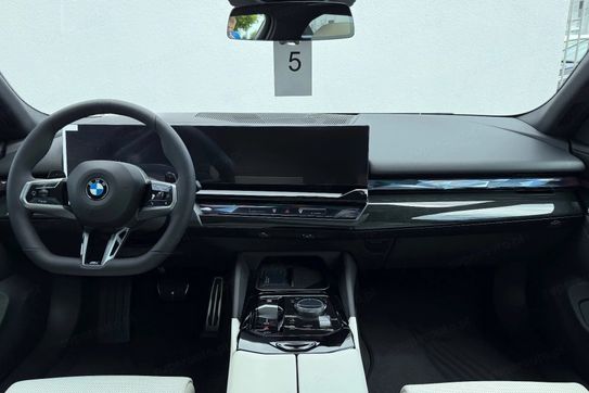 BMW Seria 5 520d M Sport