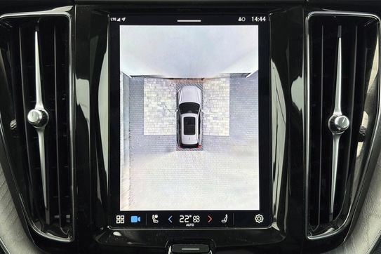 Volvo XC60 T6 Plug-In Hybrid AWD Ultra Bright