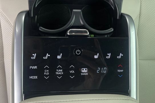 Toyota Camry 2.5 Hybrid Executive e-CVT