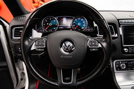 Volkswagen Touareg 3.0 TDI V6 BMT R-Line