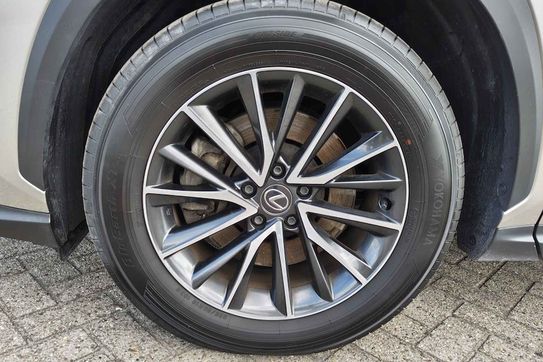 Lexus NX 350h Prestige 2.5 Hybrid